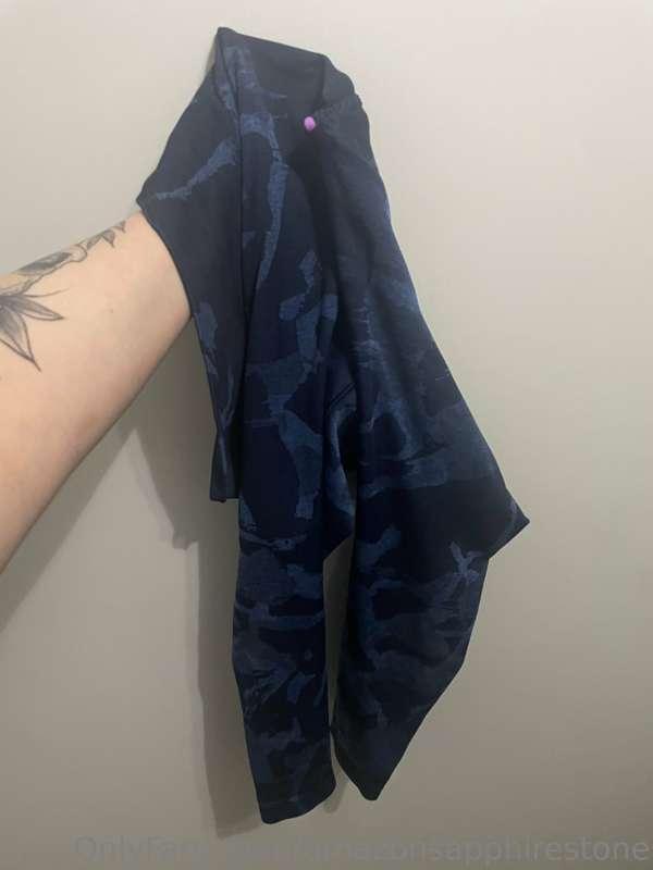 Selling my used gym leggings with a hole in the arse😉 DM me ..