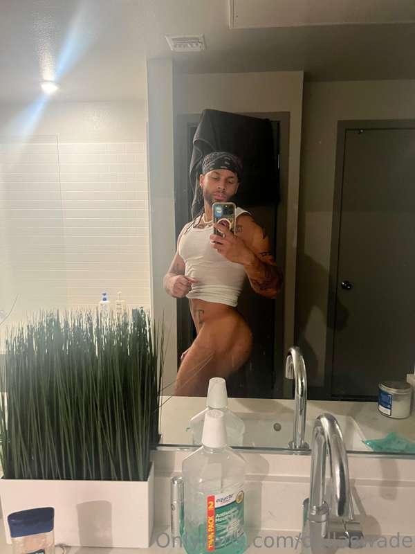 Oops! Did I make you stop from scrolling? 🤭