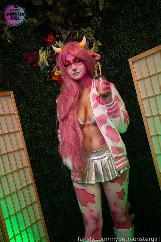 mypetmonstergirl image #3