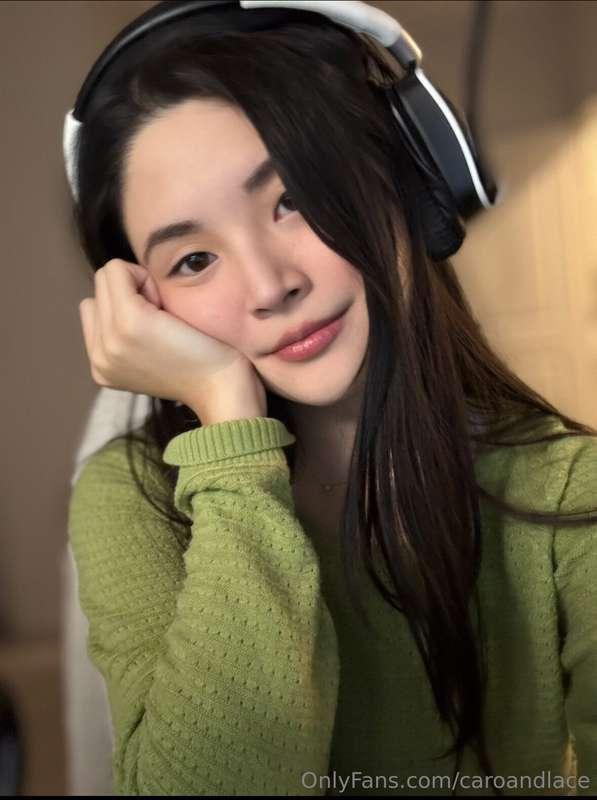 streaming tonight wyd and why isn’t it me https://twitch.tv/..