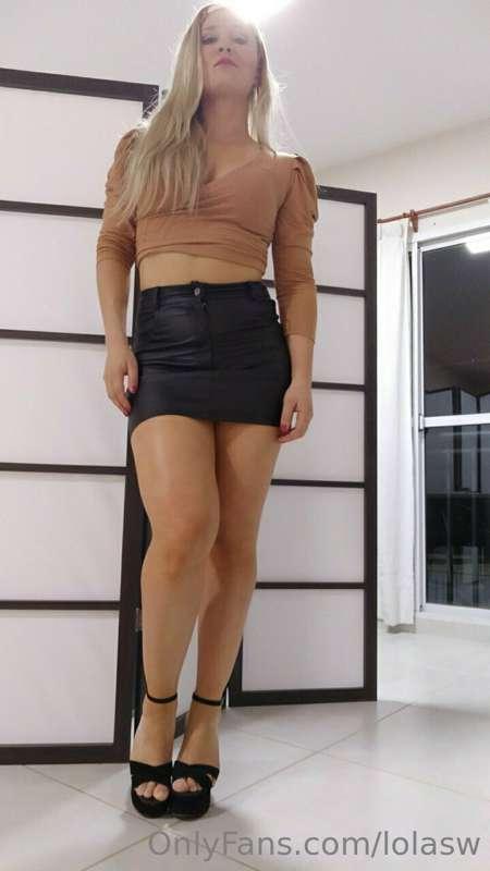 Hi baby, I'm @yourskyy 🩵, ready to fly with me?

         🌸F..