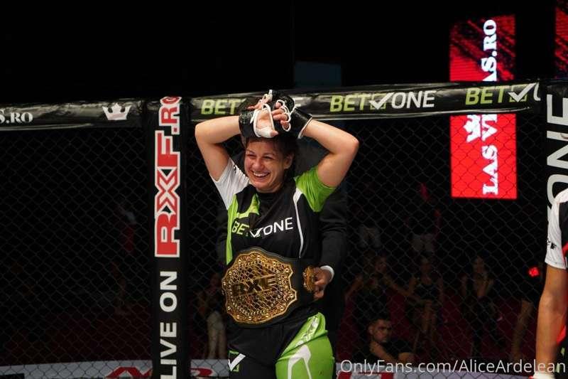Yes baby!!! I did it❤️❤️❤️
I want to thank you all for being..