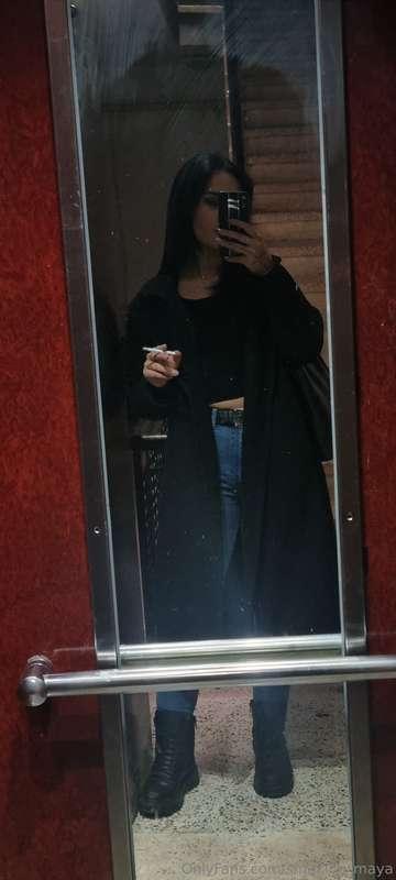 smoking_maya image #0