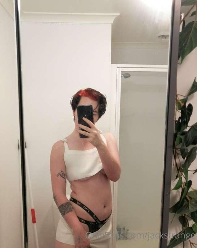 Went shopping and got this little outfit!