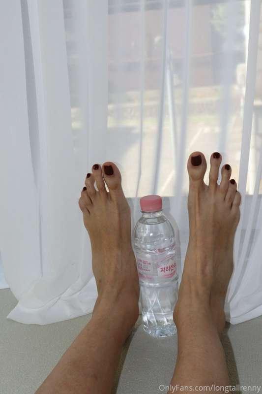 💦👣