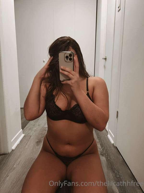 out of shower
@thelilcathh
