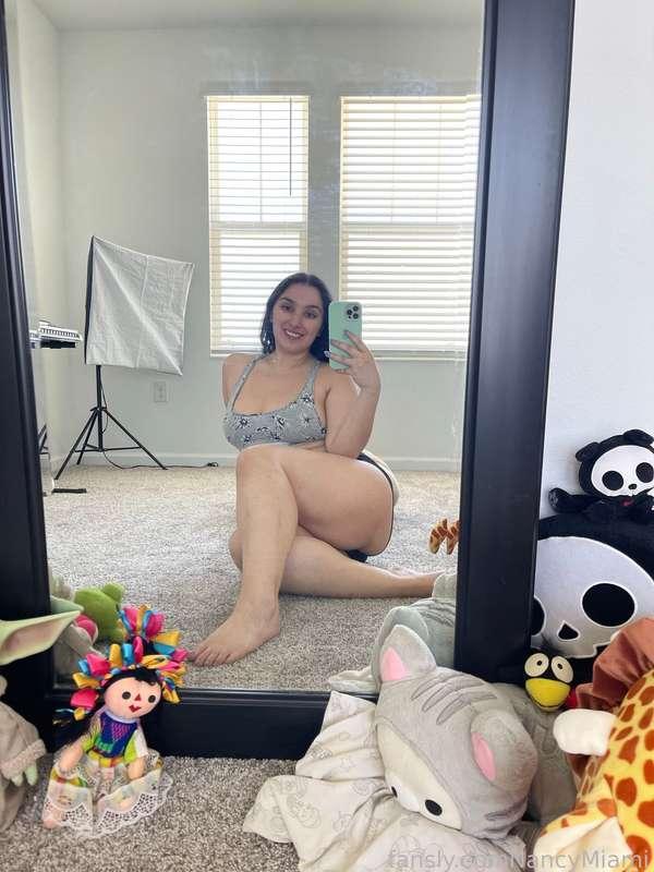 It’s 🦶Friday 😁 #fyp #nsfw #ass #asshole #butt #booty #bigass #noppv #free #tits #titties #boobs #bigboobs #brunette #latina #bigtits #girlnextdoor #thicc #thick #curvy #belly #cute #smile #nancymiami #foryou #toes #feet