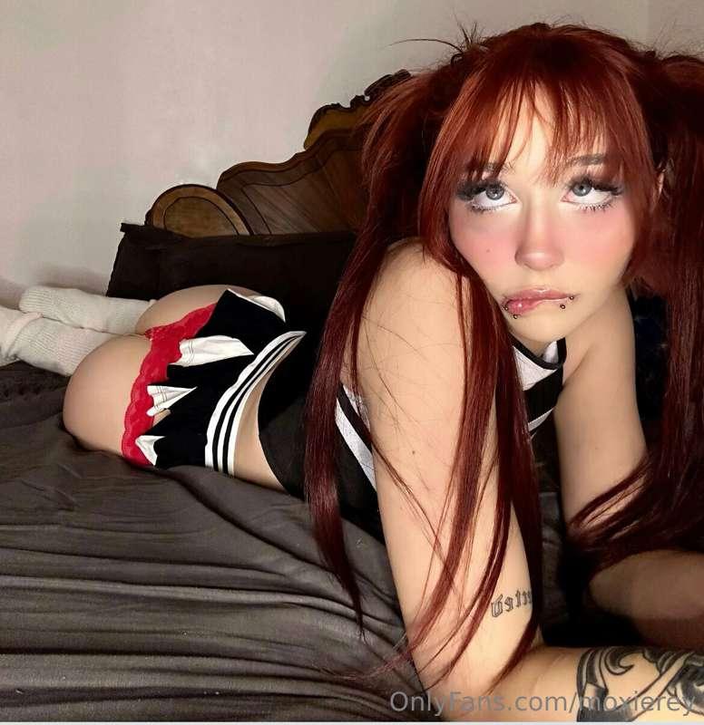 u here? im bored 👀
