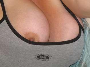 My BFF has some awesome cleavage, wouldn't you agree?