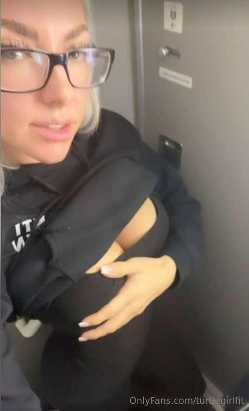 had to play with myself in the airplane bathroom 😈