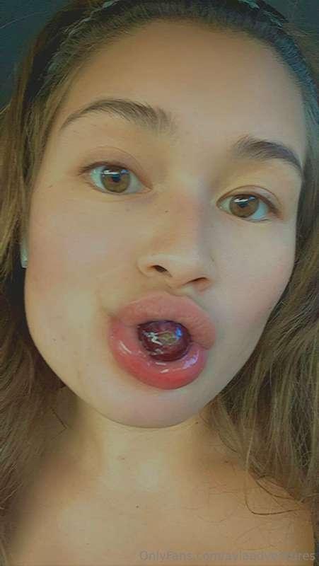 Juicy fruit 🍇