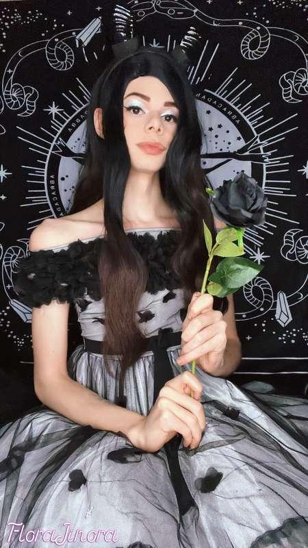 If you have nothing to do today, could you do me? 🥺🖤