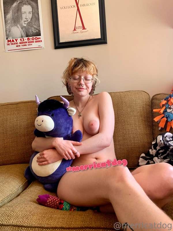 come get cozy on the couch with me!!!