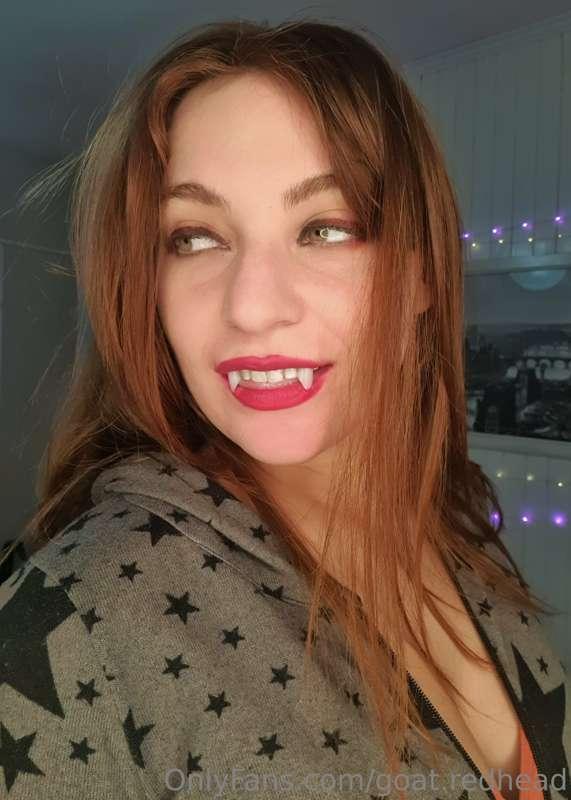 How should I fuck myself tonight. 🤔