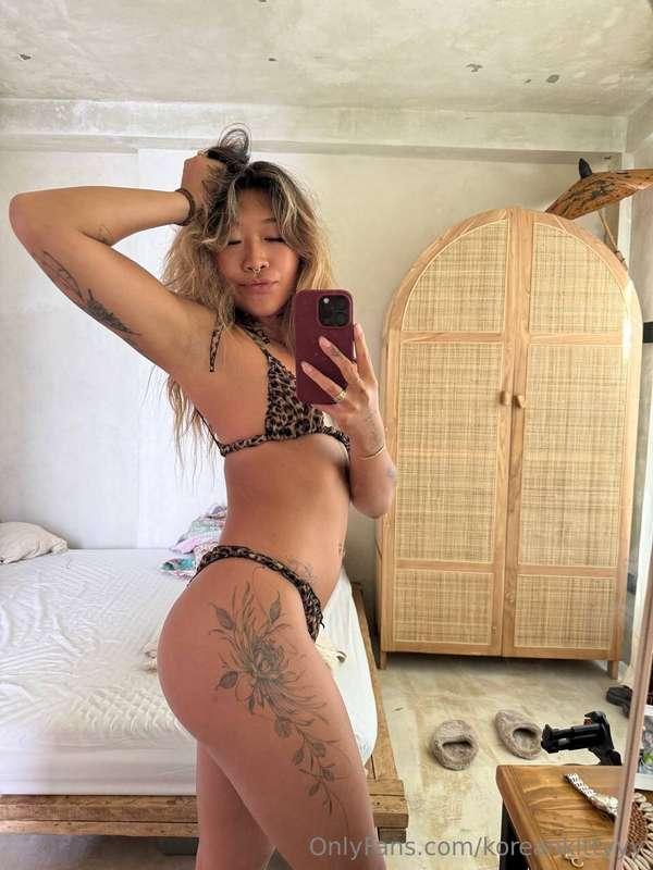 These curves are waiting for you… ready to be explored, touc..