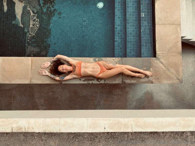 come and take care of your Mistress in paradise, my little b..