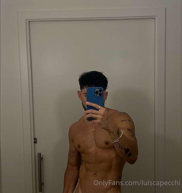 swipe to see the bottom half of these pics😜👀
