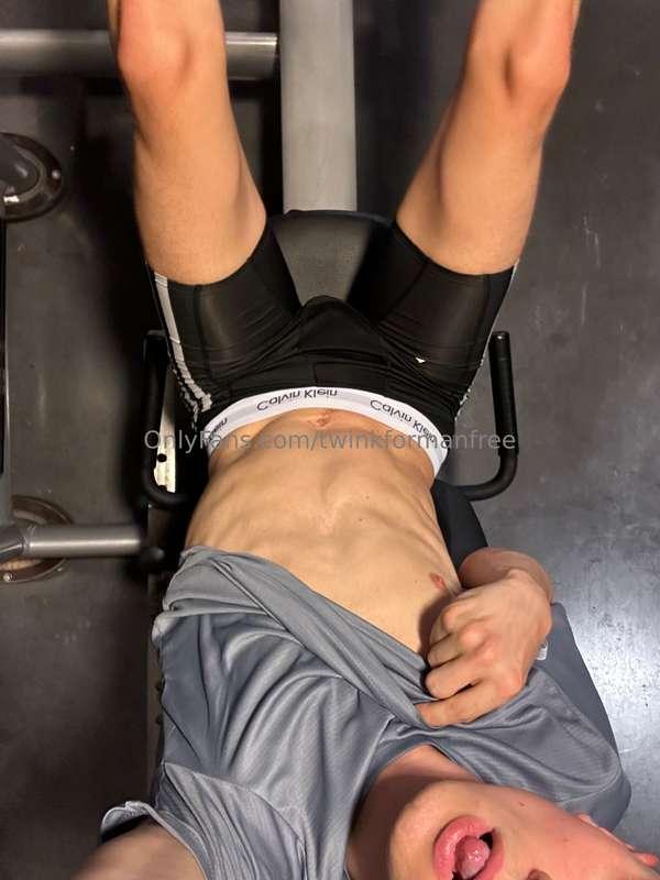 Workout time 😎If only you knew what was in the shower after ..