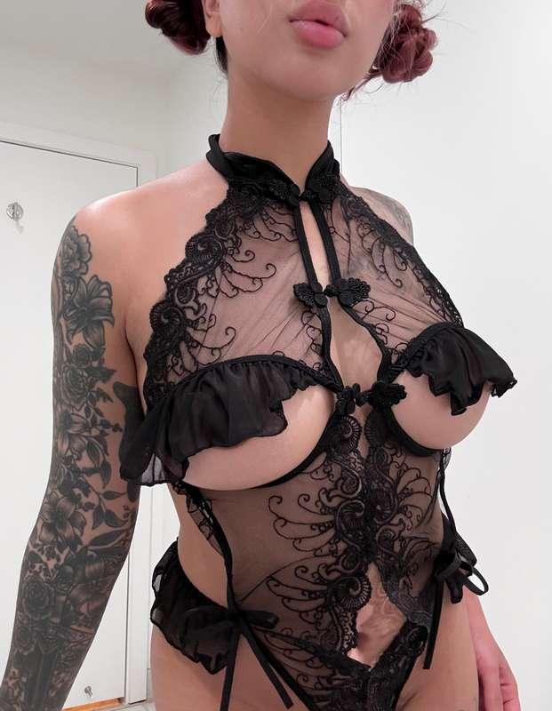 🖤