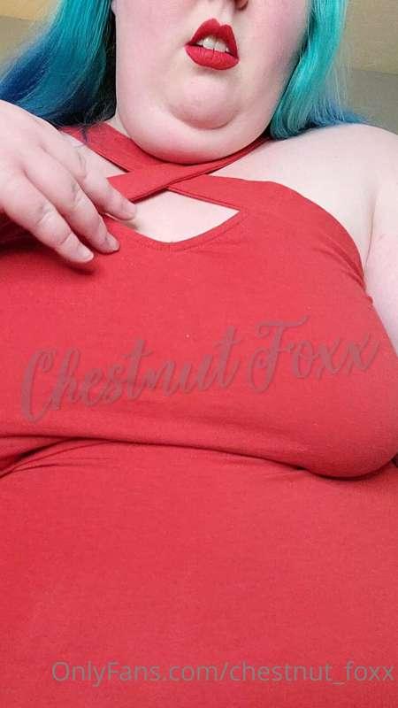 Lips and tits is always a classic, don't you think?