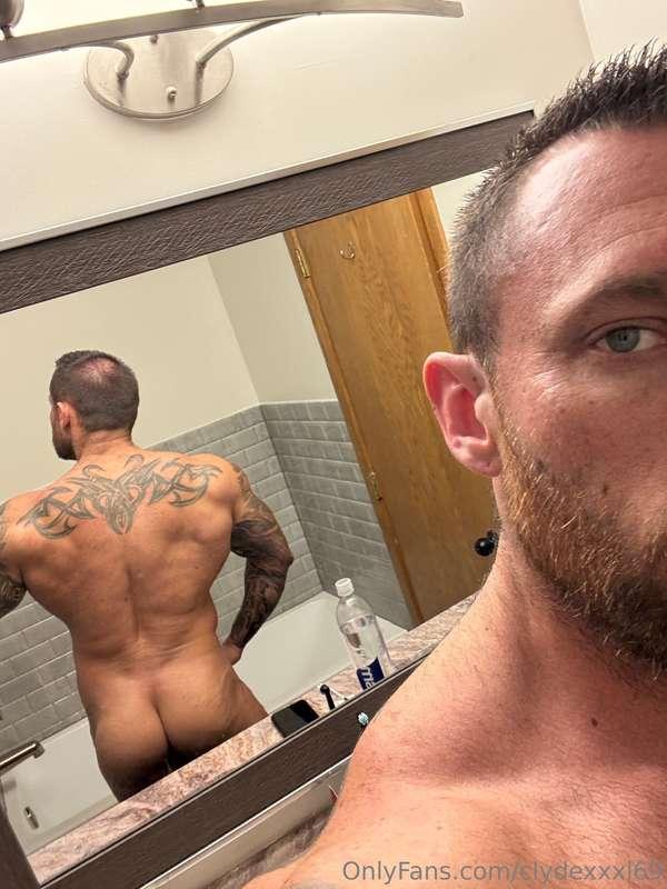 I see you back there 😏