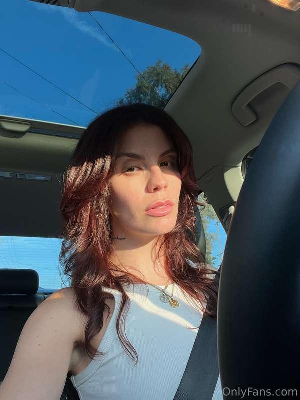 I'll drive, just follow my lead.🥰