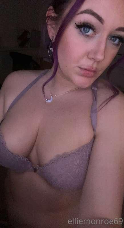 ellie_monroe69 image #0