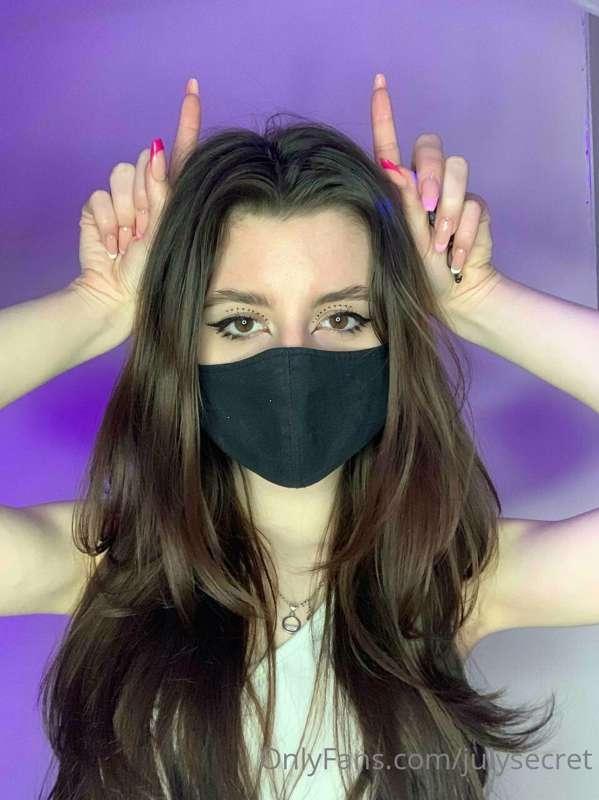 I love putting on my mask! but it's always better without it..