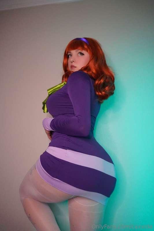 Daphne wants you to check your DM's 💜 