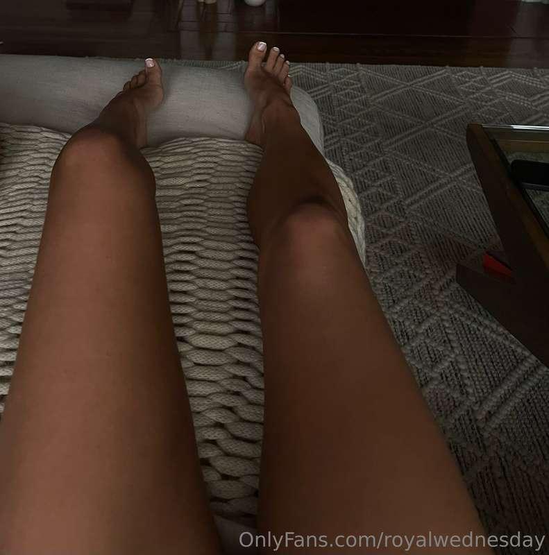 I left you a naughty little something in your DM. 🤭 Go check..