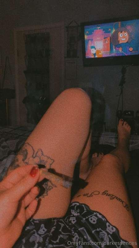 It's me, hi, I'm the bedtime snack, it's me 🌊👅😋