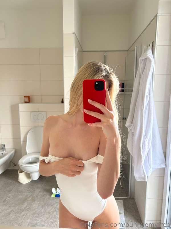 I can be your slave 🥰