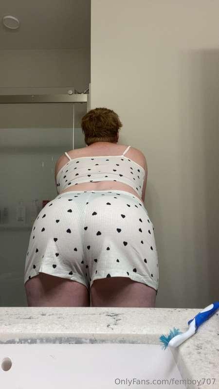 New pjs! Thank you for the gift 🎁 