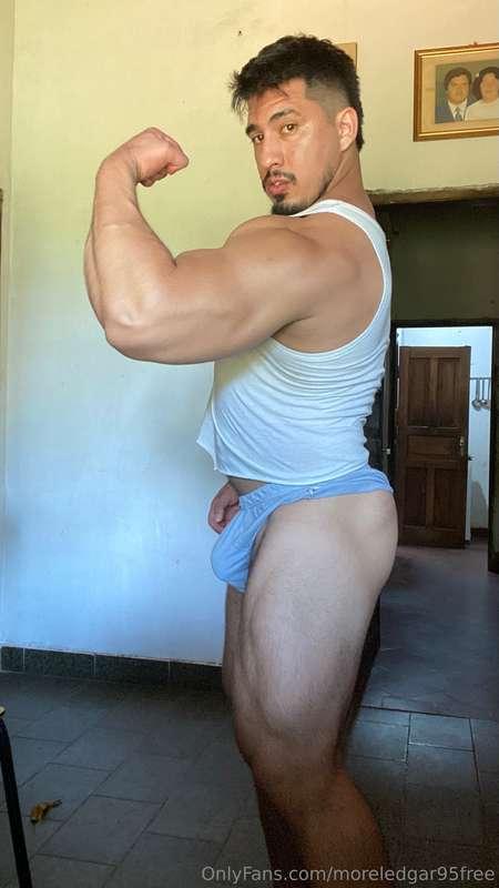 Estos actual 101 kg 🔥😈 vídeo llamada hot? 
Are these current..
