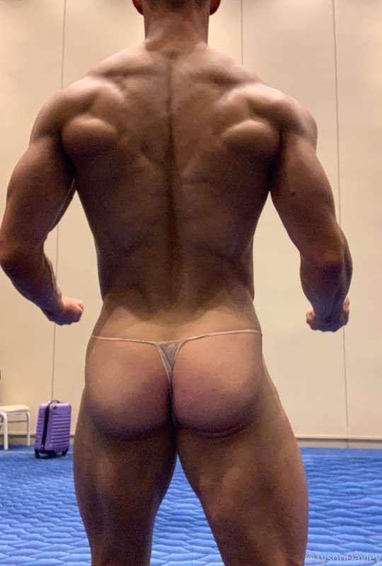 Did I even compete this weekend if there’s not some tanned u..