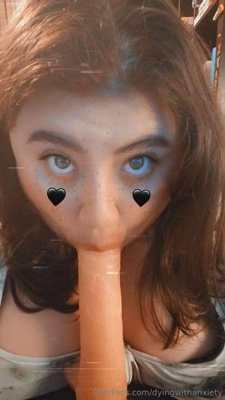 I've been really craving a big dick in my mouth 🥵. Would you..
