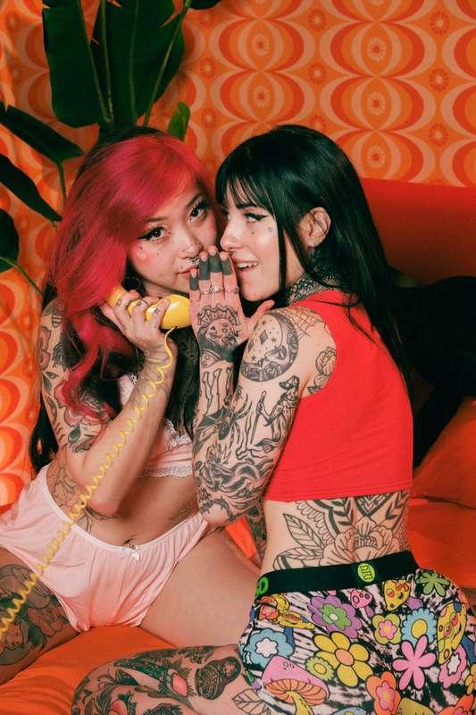 @awlivv and I have a secret 🤫 
