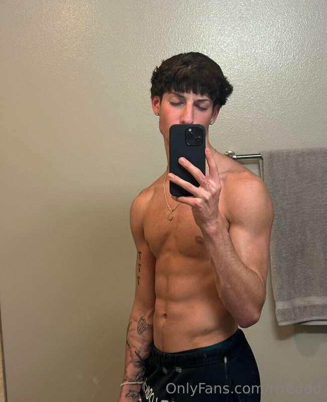 acai and pizza does the body good 😂