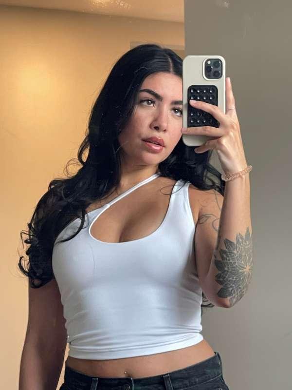 My birthday is tomorrow 💘 spoil princess ✨✨

Anyone who tips..