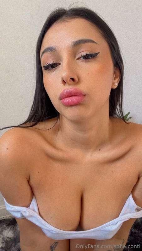 ready to play with you 😏😘