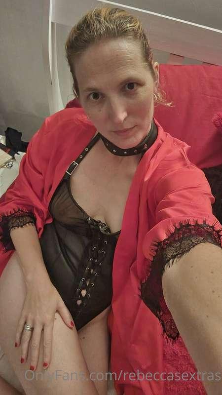 A little relaxing evening yesterday. ❤️🌹

Day 23 ✅️