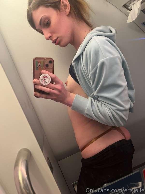 Join the mile high club with me 😘✈️
Tell me what the dirties..
