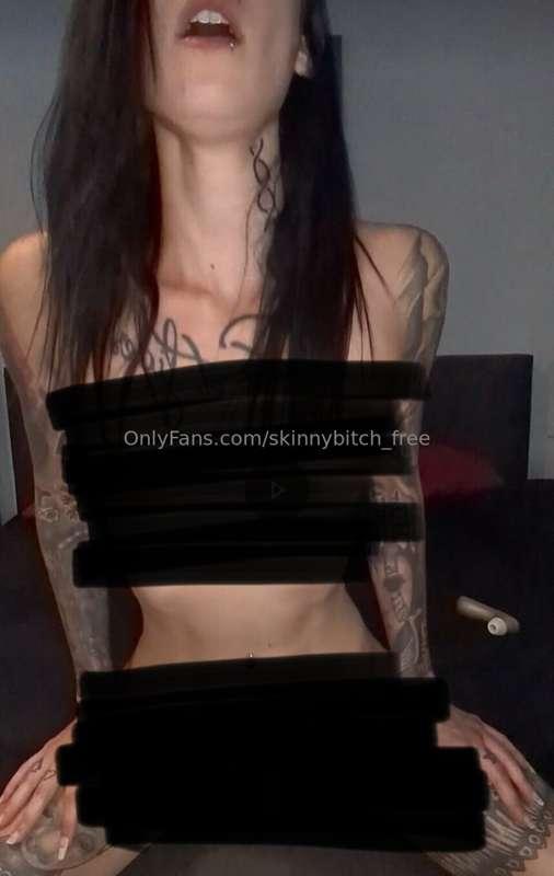 RIDING DOUBLE DILDO:I accidentally jammed my dildo in and im..