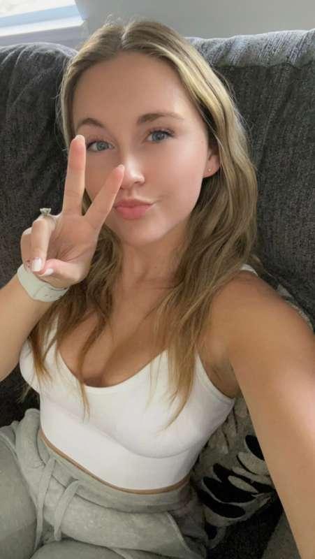 popping in to say hi… patiently waiting for you to reply to ..