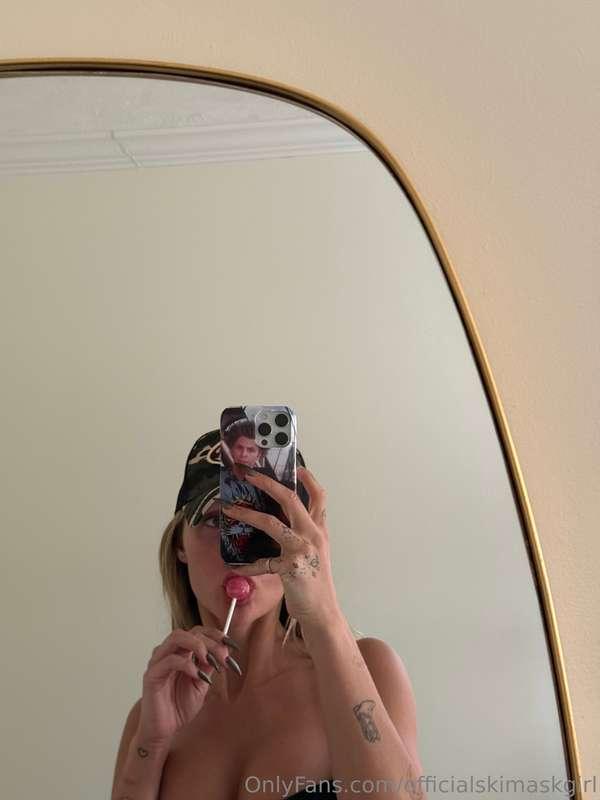 👅 