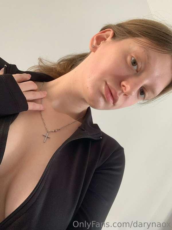 Eyes up, handsome. 😎