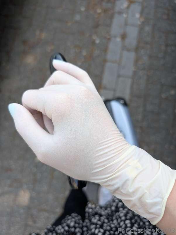 HURRY! 👀🔥 I'm already on my way to the hotel, going to the t..