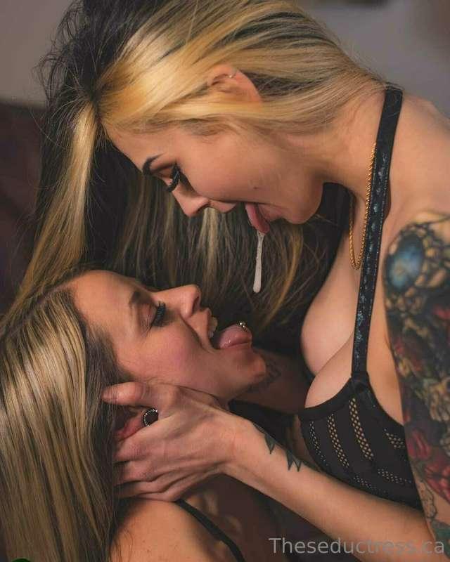 seductress image #4