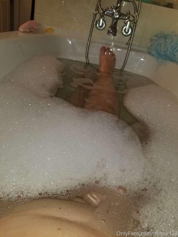 Just enjoying a bath. Wishing someone was in here to keep me..