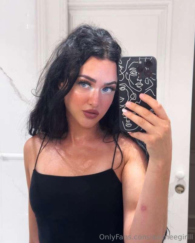 👀